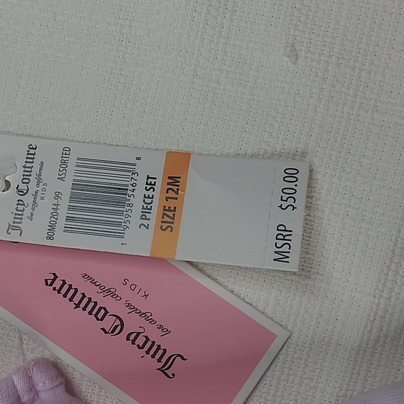Juicy Couture Short Set - Picture 5 of 6